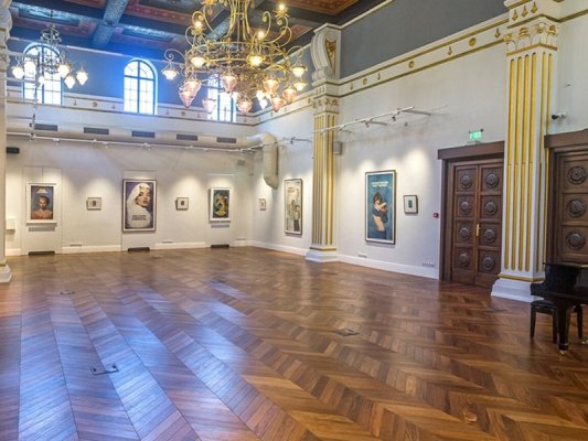 Sofya'nın Sanat Kalbi Vivacom Art Hall Oborishte 5 Kapanıyor, Yerini DG Art Gallery Alıyor