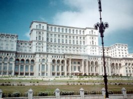 Romanya Hükümetindeki İki Parti Yeni Başbakan Adayını Destekleyip Desteklemeyeceğine Bu Akşam Karar Verecek