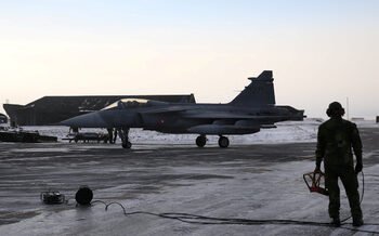 İsveç, İki Ayrı Olayda İki Rus Uçağını Durdurdu