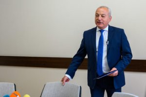 Hükümet, Devlet Memurlarının Sigorta Primlerini Geri Getirme Seçeneği Üzerinde Çalışıyor