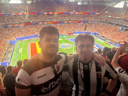 Baba ve Oğul - Lokomotiv Plovdiv Taraftarları, İspanya - Yeşil Burun Adaları Beraberliğini Canlı İzledi
