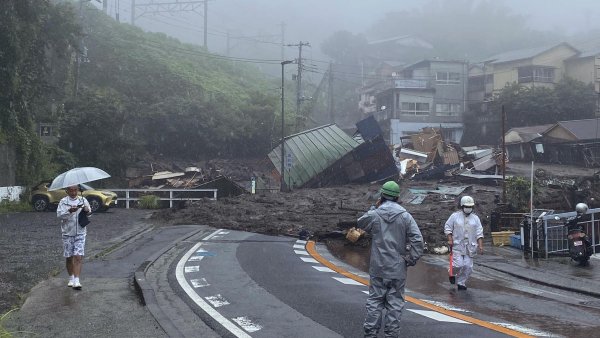 Nagasaki'de 380 Bin Kişiye Acil Tahliye Çağrısı: Heyelan ve Sel Tehlikesi