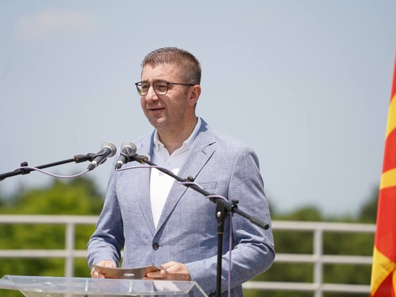 Miçkovski: Kuzey Makedonya Hükümeti Şantaja Boyun Eğmeyecek