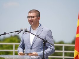 Miçkovski: Kuzey Makedonya Hükümeti Şantaja Boyun Eğmeyecek