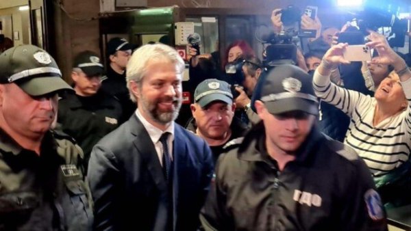 Muhalif Varna Belediye Başkanı Kotsev, Destekçilerinin Kitle Fonlamasıyla Topladığı Kefaletle Serbest Kaldı
