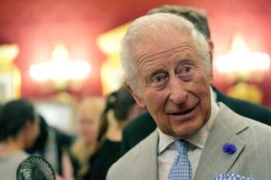Kral Charles Buckingham Sarayı'nı Terk Ediyor