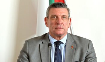 Bird.bg: Kandev ve Eşi Delta Hill'deki Evin İpoteğini Ödüyor