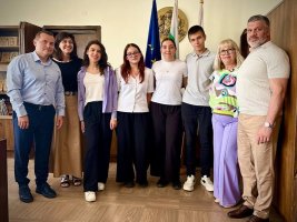 Penço Milkov Gençlik Parlamentosu'nun Yeni Yönetimine Başarı Diledi