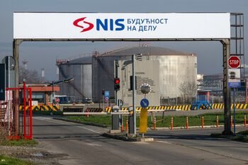 Sırbistan ve Macar MOL, NIS İçin Hissedarlık Anlaşması İmzaladı