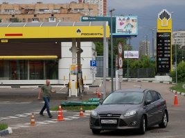Rusya, Rafinerilere Yönelik Saldırıların Ardından Benzin ve Dizel İthal Etmeyi Araştırıyor