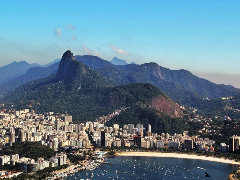 Rio de Janeiro'da İki Helikopter Çarpıştı: En Az 6 Ölü
