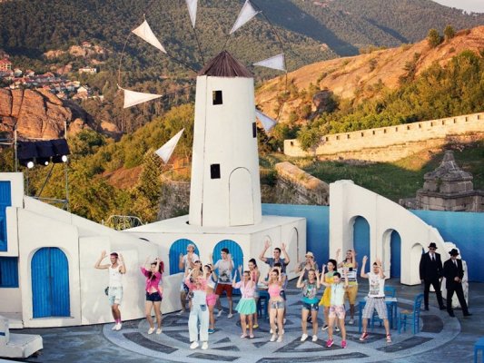 1,5 Milyon Seyirci İzledi, ‘Mamma Mia!’ Müzikali 143 Gösterimin Ardından Sahneden Kalkıyor