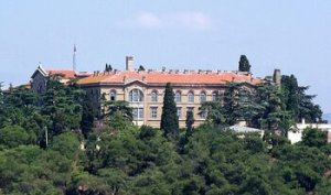 Türkiye'de Yarım Yüzyıl Önce Kapatılan Seminerin Açılması Tartışılıyor