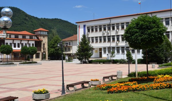 Damatlar Etrepole'yi Fethedecek: 20. Uluslararası Damatlar Festivali 'Zetropole' Başlıyor