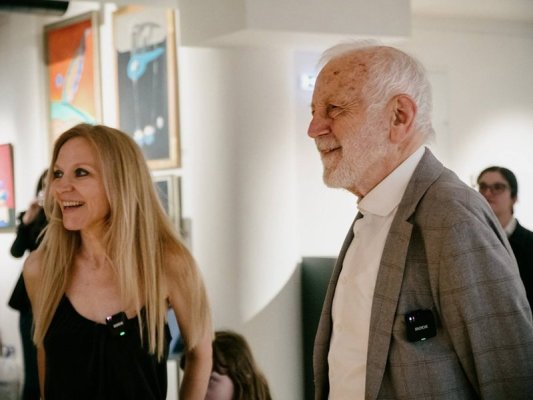 9 Yaşındaki Matilda Fintsi, Shakespeare Eserlerini Resimliyor: Baba İtsko ve Anne Liza'nın Stratejisi Değil