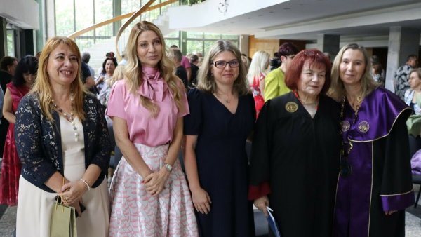Yanka Takeva, Yüksek Telekomünikasyon Okulu'nun Fahri Doktoru Oldu