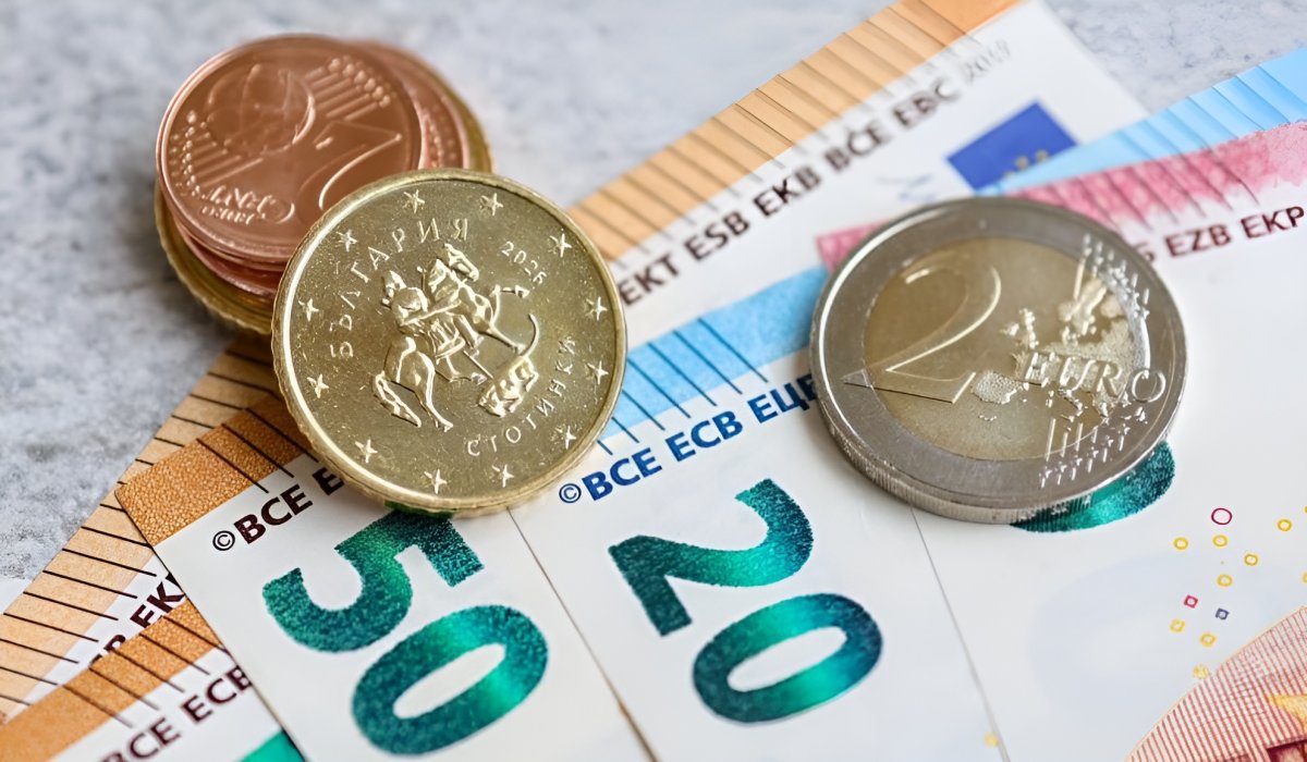 Dolar baskısını sürdürüyor, euro dar bantta bekleyişte