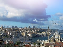 Şiddetli Sağanak İstanbul'u Vurdu: Alt Geçitler Sular Altında
