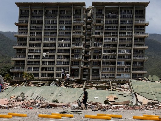 Türkiye, Venezuela'ya Kurtarma Ekibi ve Arama Köpekleri Gönderiyor