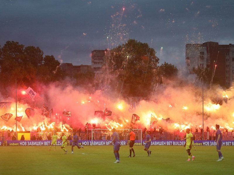 Şampiyon Levski, Yeni Sezonda 7 Binin Üzerinde Kombine Kart Satıldığını Duyurdu