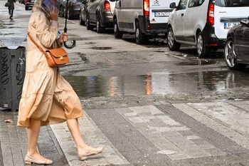 Bugün Hava Sert Soğuyor, Birçok Bölgede Yağmur ve Gök Gürültüsü Bekleniyor