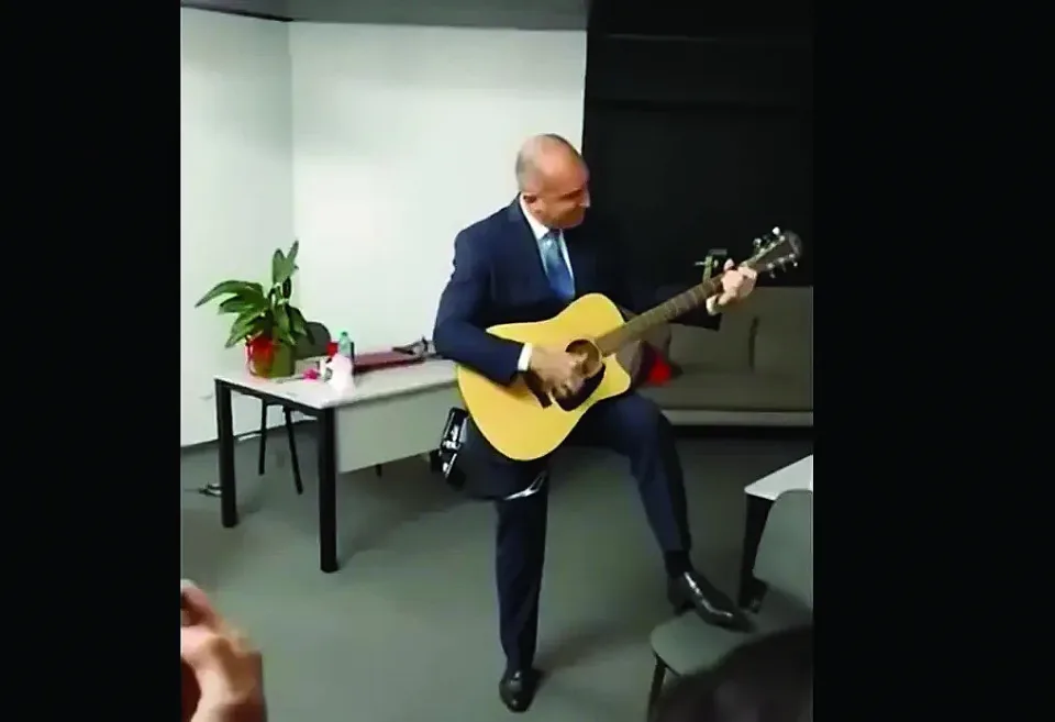 Paul McCartney'nin kayıp bas gitarı