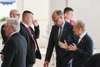 Polonya ve Almanya Yeni Savunma Anlaşması İmzaladı