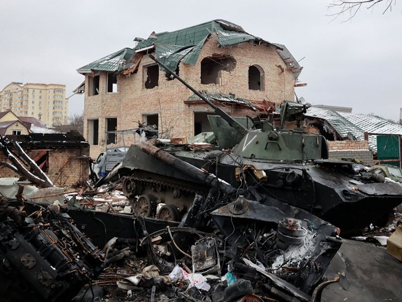 Dnipropetrovsk Bölgesi'nde Rus Drone Saldırısı: 2 Ölü, 12 Yaralı