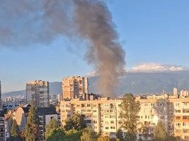 Nadejda'da Yangın: Yol Yardım Aracı ve 5 Otomobil Kül Oldu