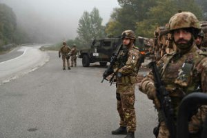 NATO Kosova'daki Varlığını Azaltıyor