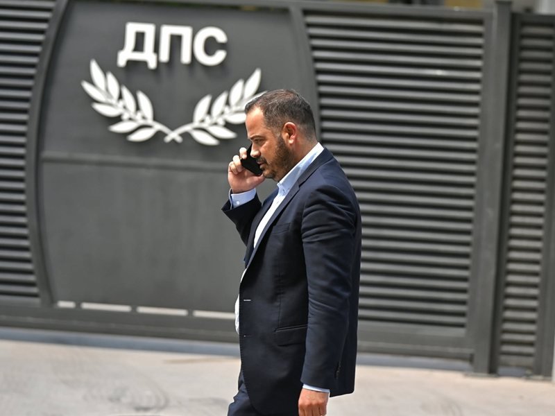 Tsonev, Anastasov, Hamid ve Bayram DPS Yönetiminden Çıkarıldı, Peevski Güvence Verdi: Önünüzdeyim Sizi Yönlendirmek İçin