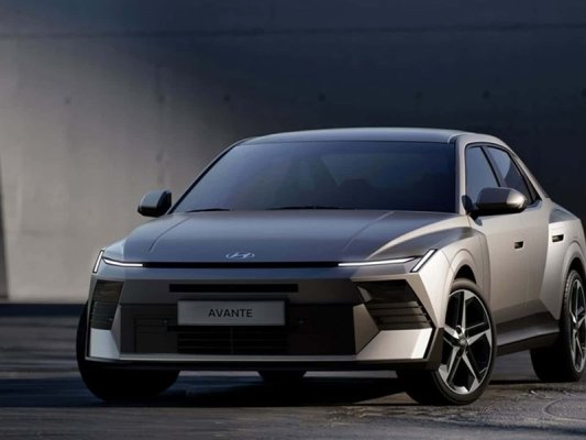 Hyundai Elantra'nın Yeni Tasarımında Lamborghini Urus İlhamı