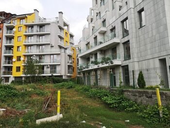 Belite Brezi Sakinleri, Bloklar Arasında 8 Katlı Bina İnşaatını Protesto Etti