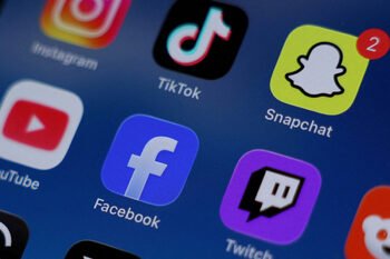 Facebook Dünyanın Bazı Bölgelerinde Geçici Olarak Erişilemez Oldu