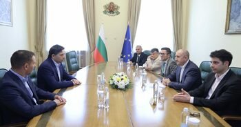 Radev: Yüksek Teknoloji ve Yapay Zeka Araştırmaları Öncelikli