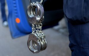 Okul Müdürü ve İş Adamı Kamu İhalesinde Usulsüzlükten Tutuklandı