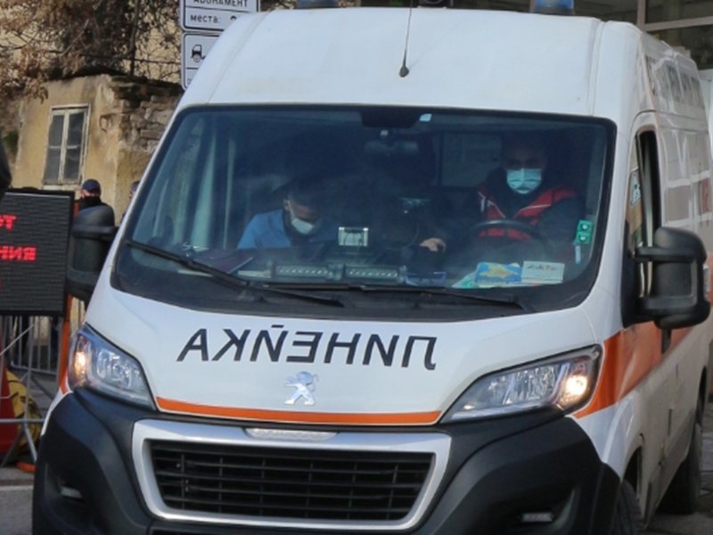 Pernik'te Minibusun Çarptığı 67 Yaşındaki Kadın Ağır Yaralandı