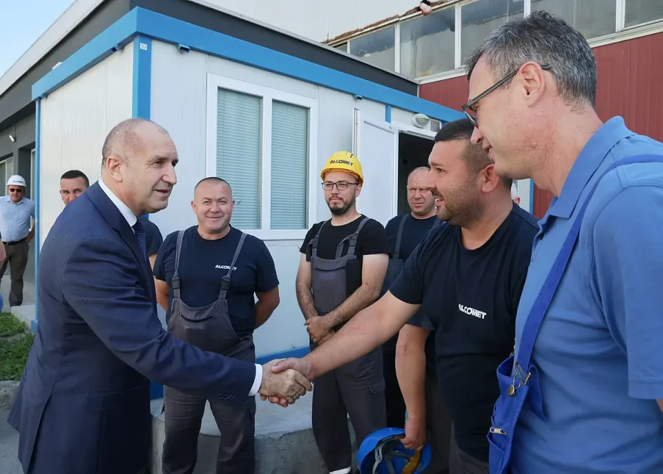 Radev ve yetkililer
