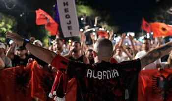 Fotoğraf Galerisi: Arnavutluk'taki Protestolara Yakından Bakış
