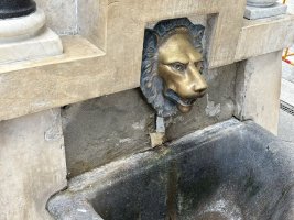Vandallar Kazanlık'taki Aslan Çeşmesi'ne Zarar Verdi
