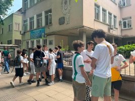 Plovdiv Bölgesinde 11 Yedinci Sınıf Öğrencisi İngilizce Sınavını Kaçırdı, 10. Sınıftan 76 Öğrenci Yabancı Dil Sınavına Girmedi