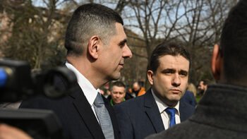 'Demokratik Bulgaristan' Hükümetten Bütçeyi Geri Çekmesini İstedi