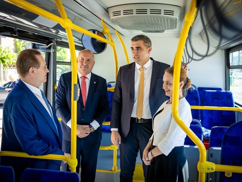 Pazarcık'ta 6 Yeni Elektrikli Otobüs Sefere Başladı