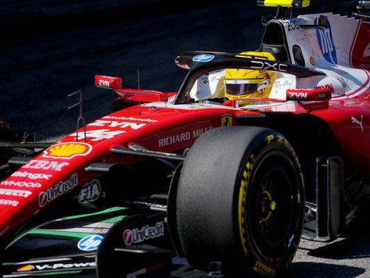 Lewis Hamilton, Ferrari ile İlk Zaferine Ulaştı