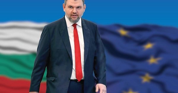 DPS'ye Üçte Üç! Peevski Yeni Seçilen Muhtarları Kutladı