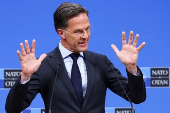 ABD, NATO'daki Birliklerini Derhal Azaltıyor