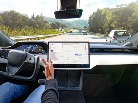 İsveç, Tesla'nın Tam Otopilotunu Durdurdu