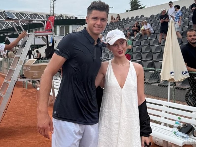 Plovdiv'deki Challenger Turnuvasında Milliler Vasilev ve Nesterov'dan Galibiyet; Maria Bakalova Da Tribündeydi