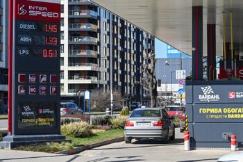 Yakıt Satıcıları Benzin ve Dizel Fiyatlarının 1,50 Euro/Litre Altına Düşmesini Bekliyor