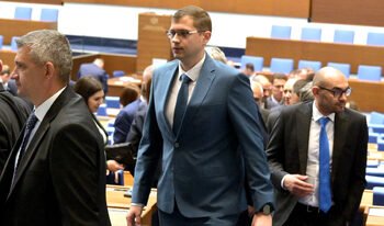 Hükümet: Yüksek Yargı Konseyi'nde Kamu Kotası Anayasaya Aykırı